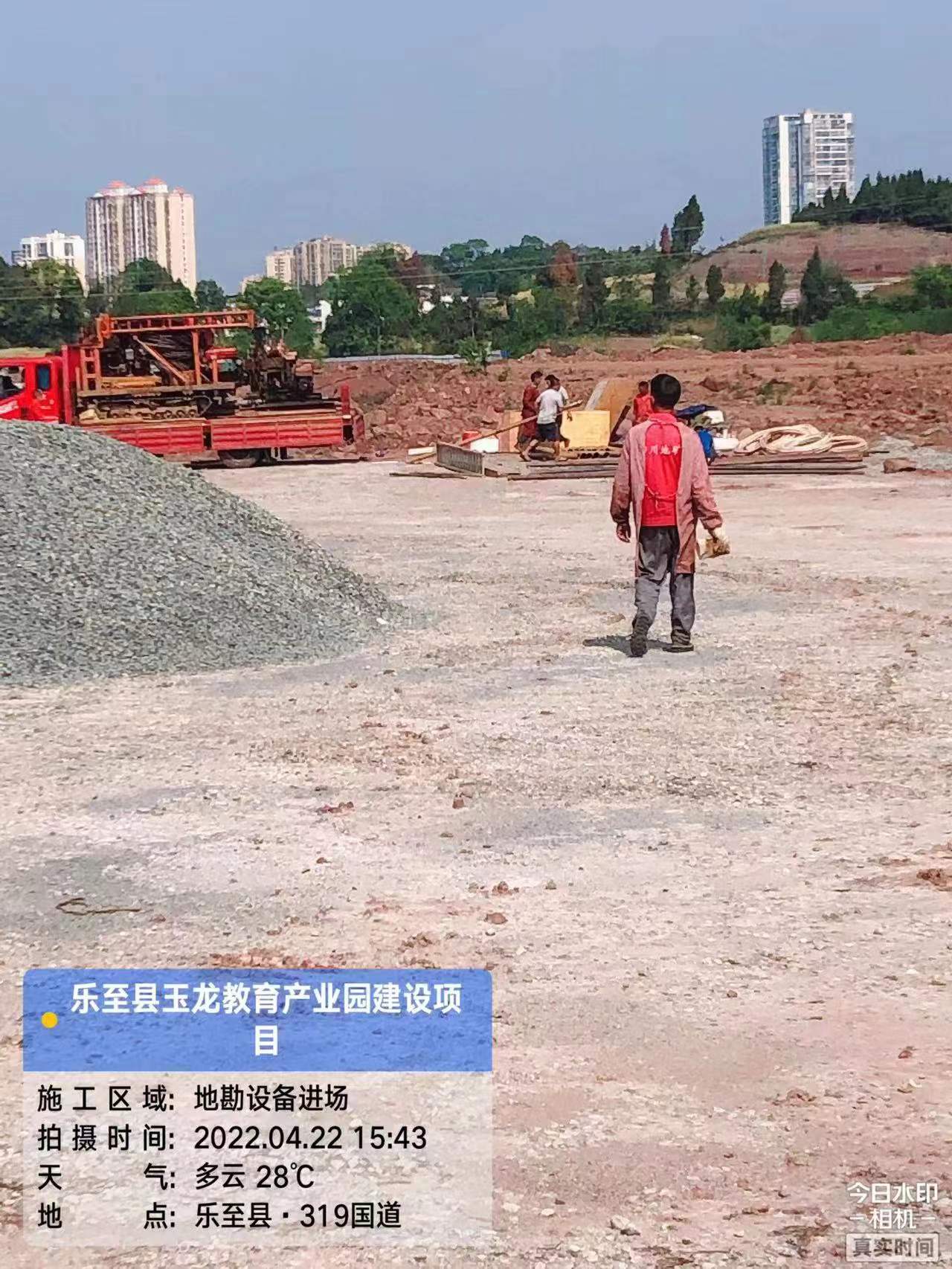 加快玉龍教育產(chǎn)業(yè)園項目推進速度